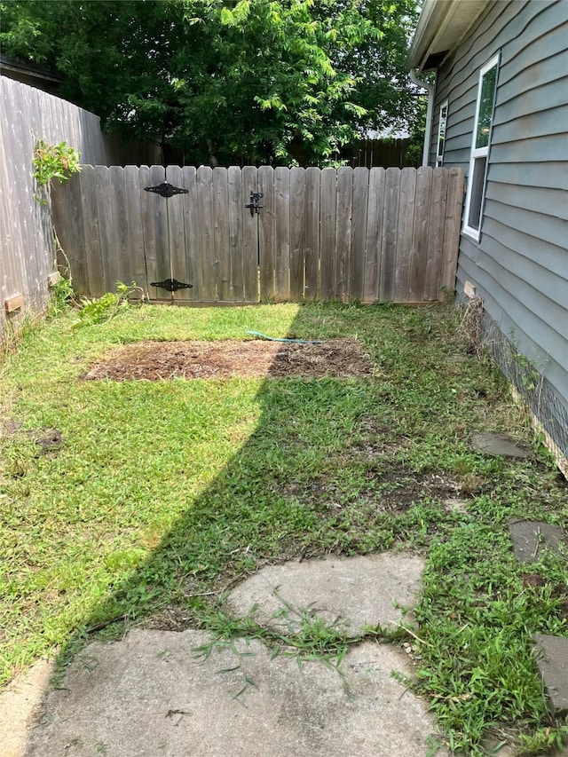 103 Prewitt Ln, West Columbia, TX 77486 - view of yard