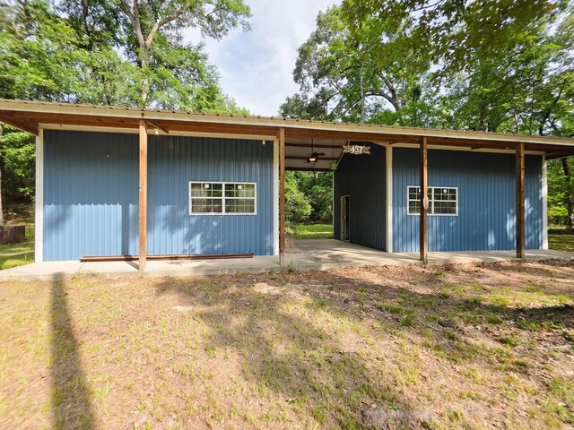 437 E Lumbermans Rd, Onalaska, TX 77360 - photo 10