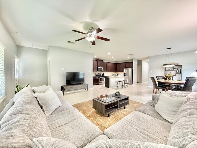 174 Meadow Grove Dr, Conroe, TX 77384 - photo 8
