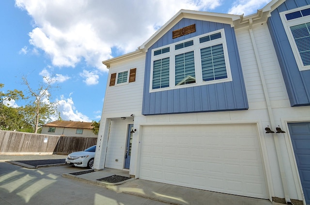 9414 Kerrwood Ln Unit B, Houston, TX 77080 - view of front of property featuring board and batten siding and an attached garage
