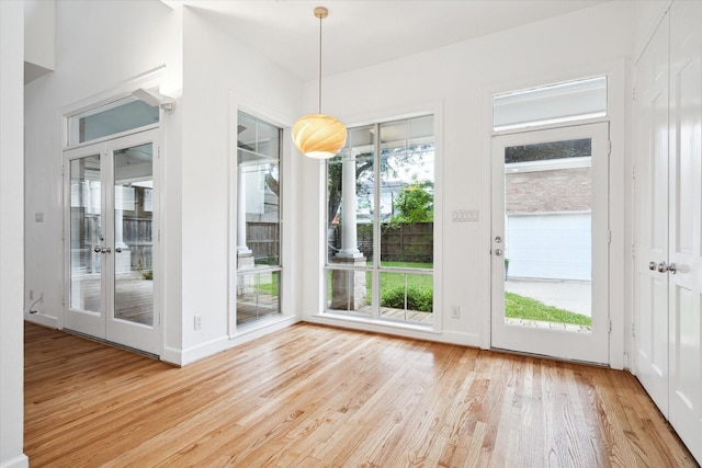4521 Palmetto St, Bellaire, TX 77401 - unfurnished dining area with wood finished floors