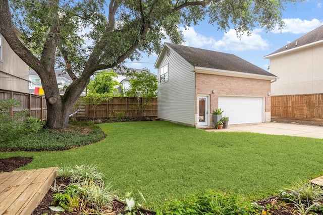 4521 Palmetto St, Bellaire, TX 77401 - view of yard with driveway