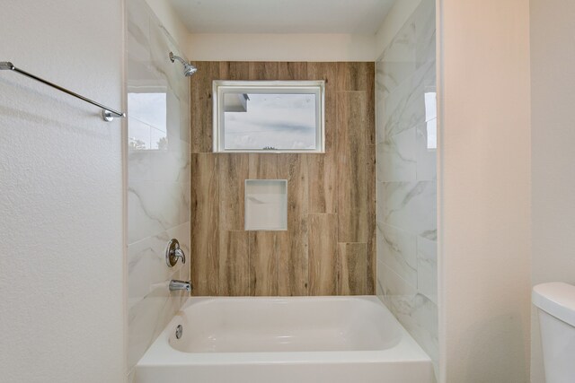 8149 Talton St B, Unit A, Houston, TX 77028 - full bathroom featuring toilet and bathing tub / shower combination