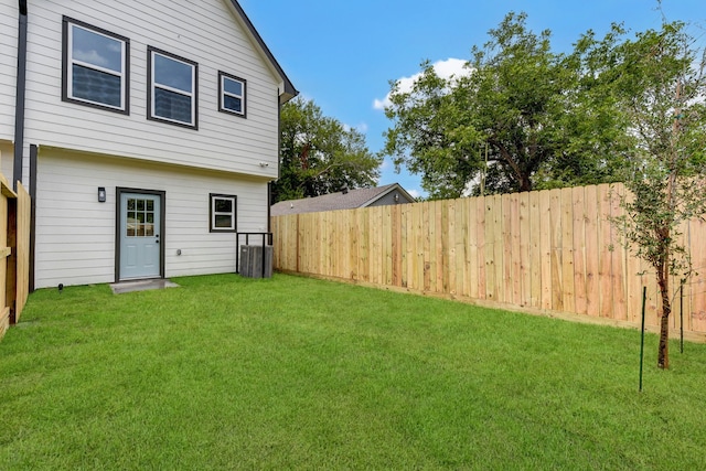 8149 Talton St B, Unit A, Houston, TX 77028 - view of yard featuring cooling unit