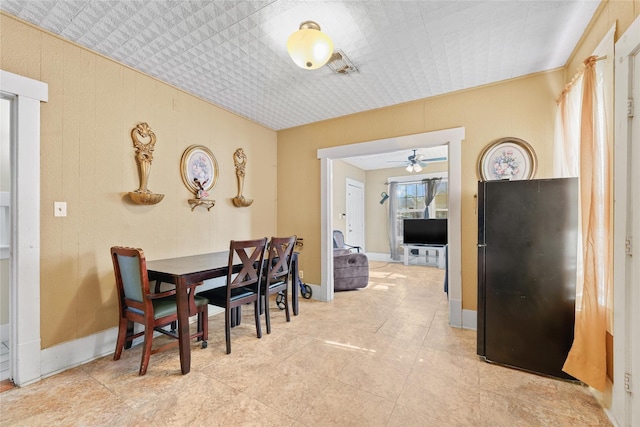 7815 Dayton St, Houston, TX 77012 - dining room with ceiling fan