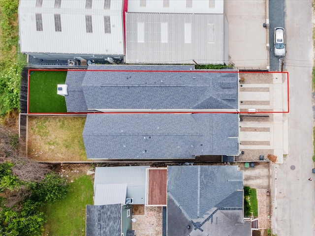 1212 Bingham St, Houston, TX 77007 - aerial view of property and surrounding area with property parcel outlined