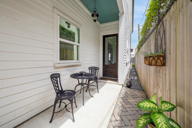1212 Bingham St, Houston, TX 77007 - doorway to property featuring a patio