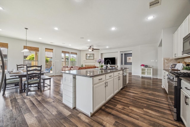 3617 Anzac Meadow Ct, Pearland, TX 77584 - photo 15