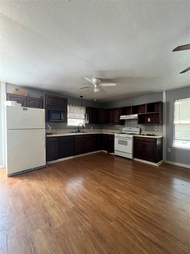 13725 Texarkana St, Houston, TX 77015 - photo 16