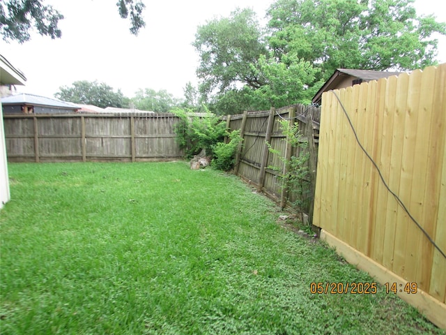 16114 Forest Bend Ave, Friendswood, TX 77546 - view of yard
