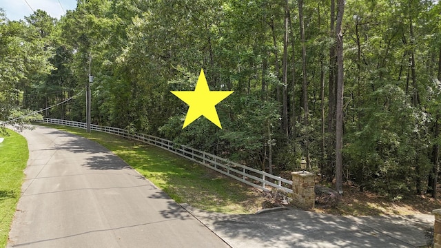 10362 Hunter Creek Ln, Conroe, TX 77304