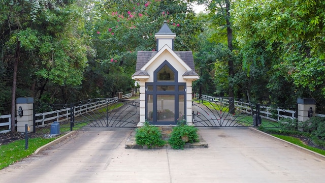 10362 Hunter Creek Ln, Conroe, TX 77304