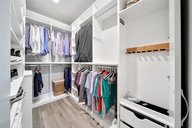 7118 Kinglet Ct, Katy, TX 77493 - spacious closet featuring wood finished floors