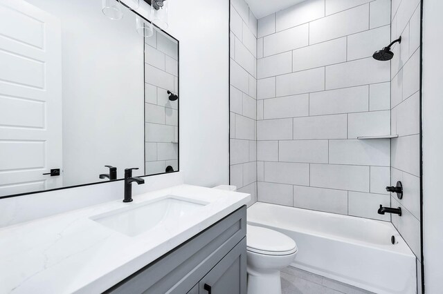 3808 Jefferson St, Houston, TX 77003 - full bathroom with vanity, toilet, and shower / bathtub combination