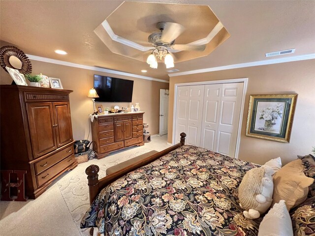 728 S Remington Dr, Angleton, TX 77515 - bedroom featuring light carpet, a raised ceiling, crown molding, a closet, and recessed lighting