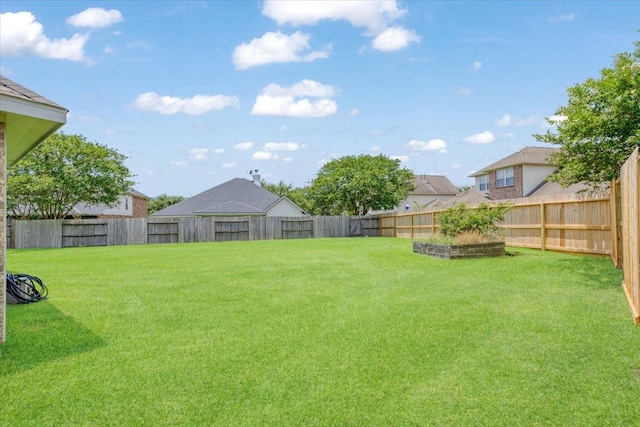 3502 Barrington Ct, Pearland, TX 77584 - view of yard featuring a residential view