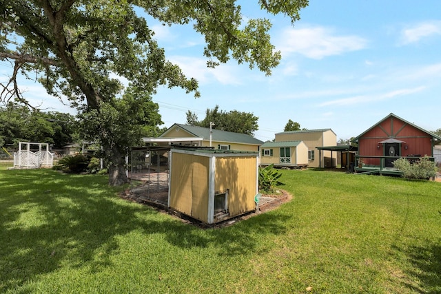 639 Manor St, Houston, TX 77015 - view of green lawn