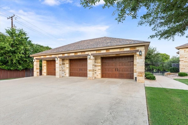 535 Creekside Dr, Salado, TX 76571 - view of detached garage
