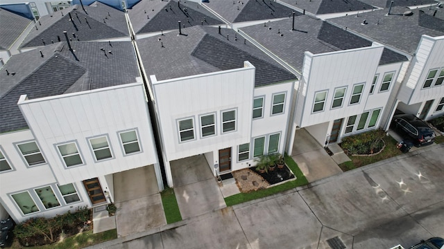 9013 Lonestar Creekbend Ln, Houston, TX 77080 - aerial view of property and surrounding area