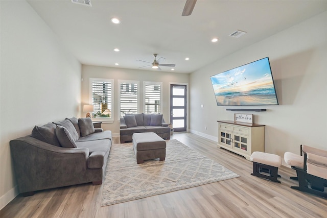9013 Lonestar Creekbend Ln, Houston, TX 77080 - living room with a ceiling fan, wood finished floors, recessed lighting, and baseboards