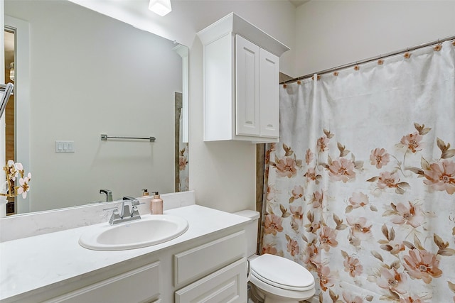 705 Serenity View Ln, Katy, TX 77493 - bathroom with vanity and a shower with shower curtain