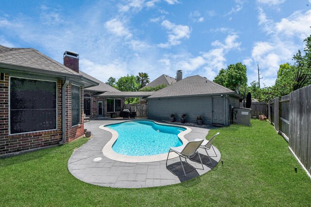 9510 Willowbridge Park Blvd, Houston, TX 77064 - view of pool with a patio area