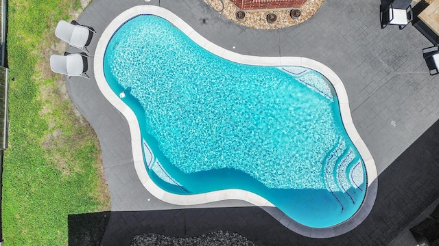 9510 Willowbridge Park Blvd, Houston, TX 77064 - view of swimming pool