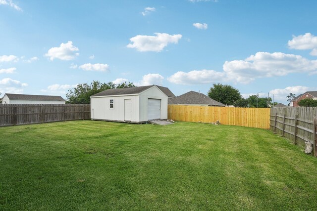 8402 Piping Rock St, Baytown, TX 77523 - view of yard