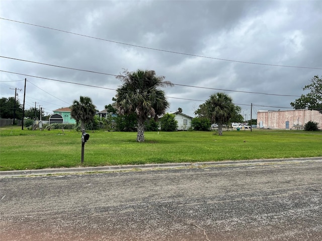 235 E Stoddard Ave, Aransas Pass, TX 78336
