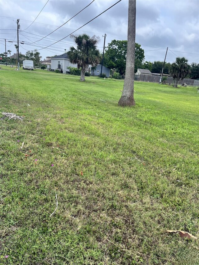 235 E Stoddard Ave, Aransas Pass, TX 78336