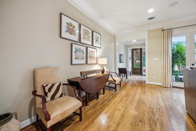 5710 Logan Ln, Houston, TX 77007 - sitting room featuring ornamental molding, light wood-type flooring, baseboards, and recessed lighting
