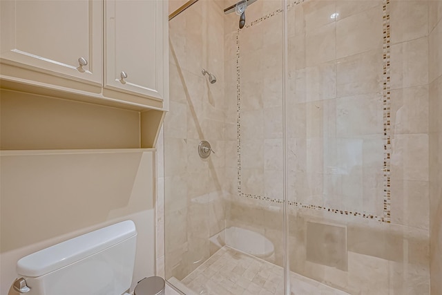 311 Calle Sevilla Pl, Houston, TX 77007 - full bathroom featuring toilet and a shower stall
