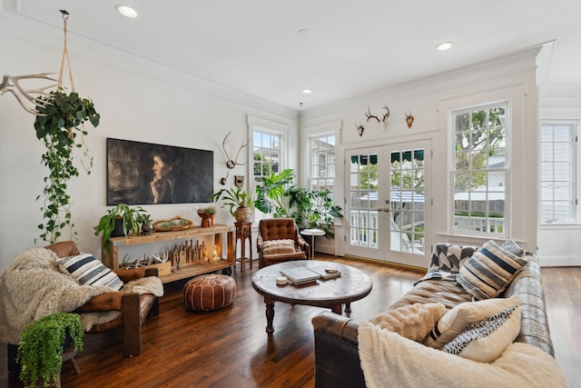 613 E 18th St, Houston, TX 77008 - living area featuring french doors, crown molding, wood finished floors, and recessed lighting