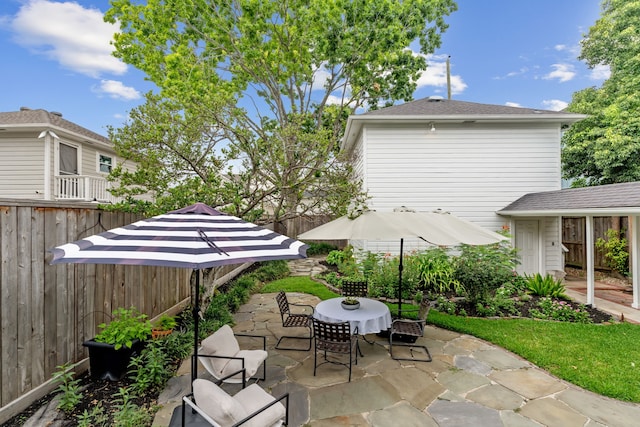 613 E 18th St, Houston, TX 77008 - view of patio featuring outdoor dining area