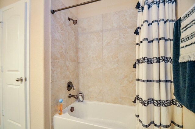 2109 Sunset Terrace Ln, Houston, TX 77089 - bathroom with shower / tub combo