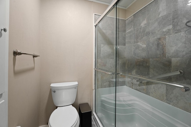 10907 Sagemeadow Ln, Houston, TX 77089 - full bath with an enclosed shower and toilet