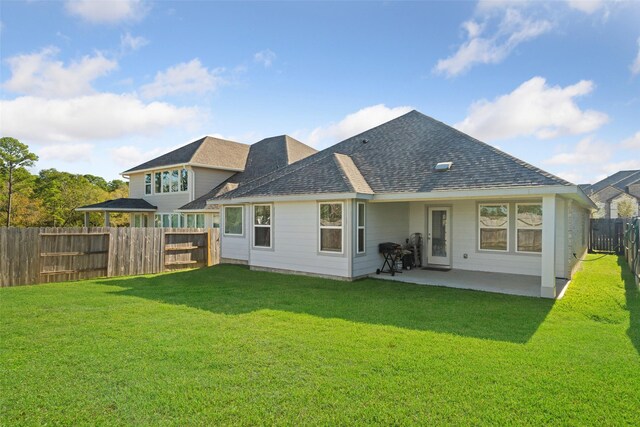 512 Highland Thicket Dr, Montgomery, TX 77316 - rear view of property featuring a patio area and roof with shingles