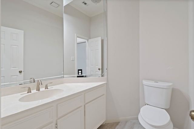 110 Canterbury Green Dr, Conroe, TX 77356 - bathroom with crown molding and vanity