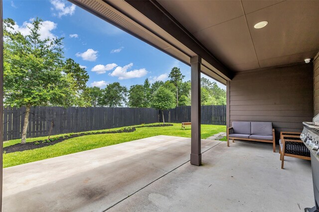 2322 Strong Horse Dr, Conroe, TX 77301 - view of patio