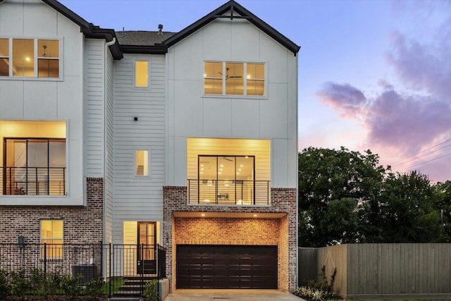 129 Eastwood St, Houston, TX 77011 - photo 1