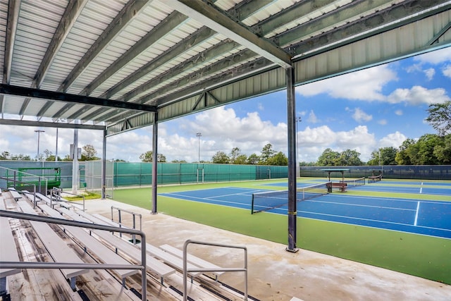 3037 Hicks St, Houston, TX 77007 - view of tennis court