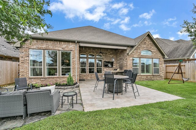 1530 Richland Hollow Ln, Friendswood, TX 77546 - view of patio / terrace featuring outdoor lounge area and ceiling fan