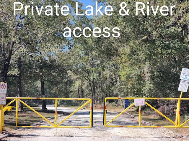 703 Windlass Way, Crosby, TX 77532 - exterior space