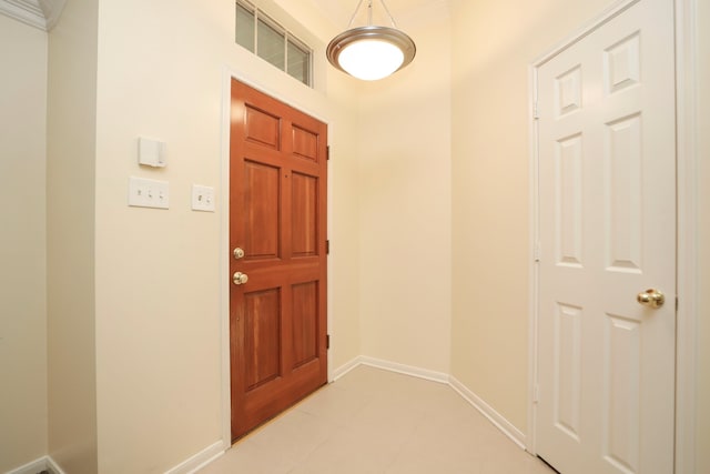 8006 Virginia Water Ln, Houston, TX 77095 - entryway with baseboards