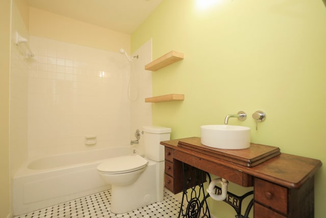 8006 Virginia Water Ln, Houston, TX 77095 - full bathroom featuring toilet and shower / bath combination