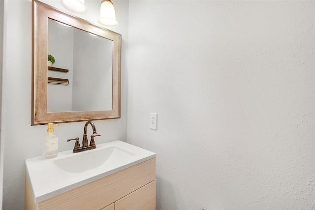 3606 Mira Glen Dr, Pearland, TX 77584 - bathroom featuring vanity