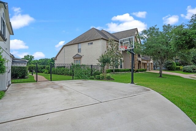 23323 Two Harbors Glen St, Katy, TX 77494 - view of sport court with basketball court