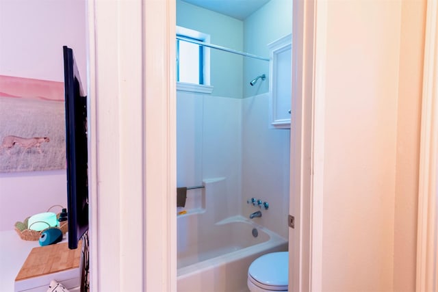 5343 Appleblossom Ln, Friendswood, TX 77546 - bathroom with washtub / shower combination and toilet