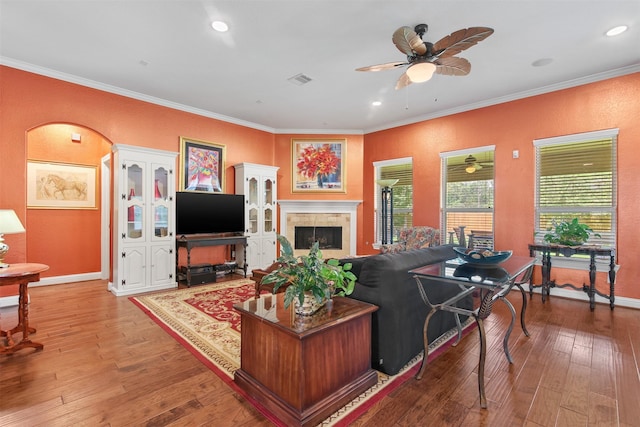 18 Brookefield Cir, Magnolia, TX 77355 - living area with light wood-type flooring, ceiling fan, ornamental molding, baseboards, and recessed lighting