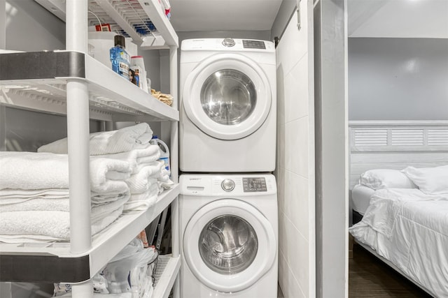 3300 Yorktown St Unit 24, Houston, TX 77056 - laundry area with stacked washer / drying machine
